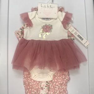 Nicole Miller 4 Piece Set for Baby Girl